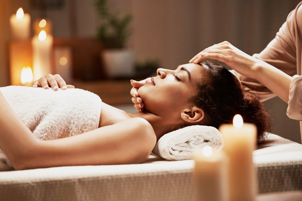 LA LUNA MASSAGE RELAXATION
